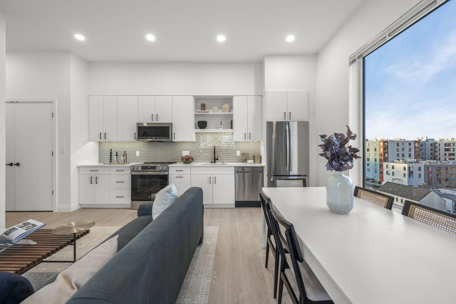 SORA_93-Bennington_Revere-Luxury-Apartments_FLN_8624_1