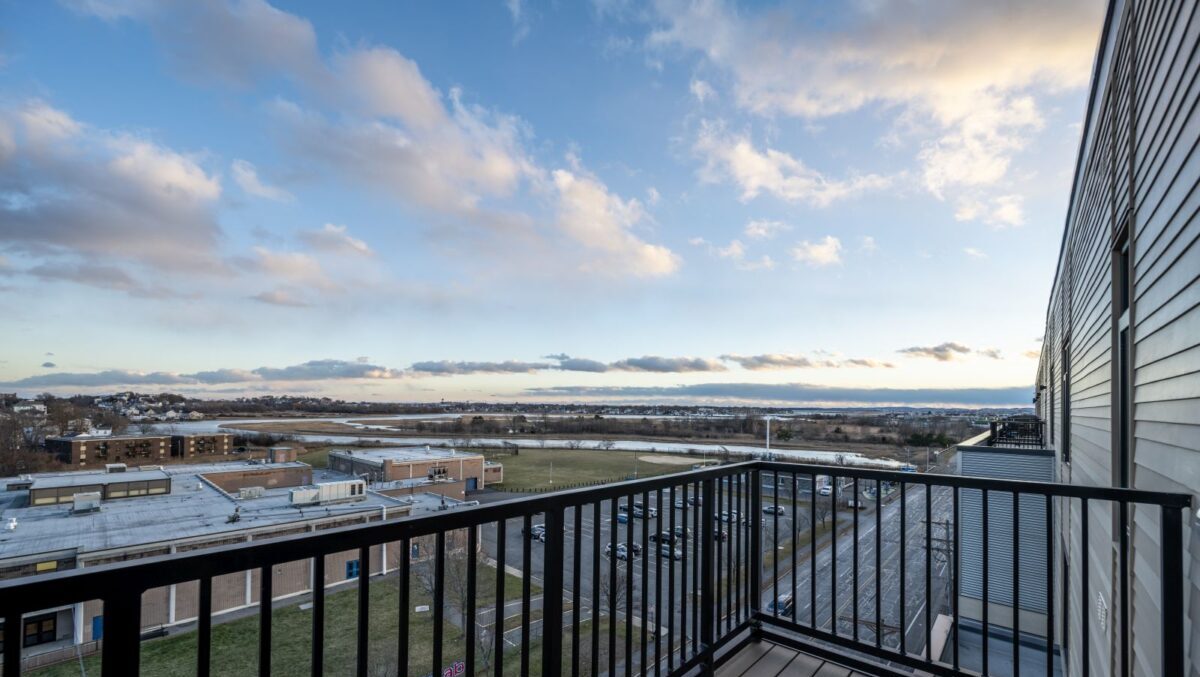 SORA_93-Bennington_Revere-Luxury-Apartments_FLN_8628